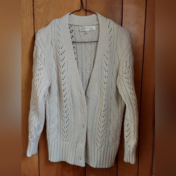Chelsea & Theodore Cream Knit Cardigan - Picture 1 of 3